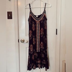 O’Neil grey and purple patterned spaghetti strap dress